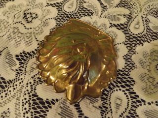 vintage INDIAN CHIEF native american HEADDRESS souvenir METAL ashtray gold color 2