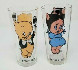 Set Of 2 Vintage 1973 Looney Tunes Pepsi Glass Porky & Petunia Pig Warner Bros