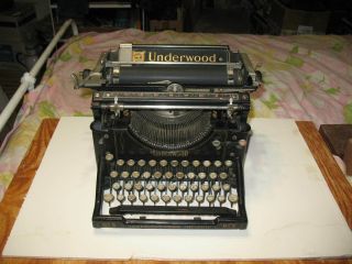 Antique 1913 Black Underwood Standard No.  5 Typewriter 616551 Good Cond