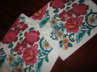 Vintage Southern Textiles Red Green Pink Orange Floral (2) Bath Towels 23 X 40