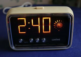 Groovy Vintage Lumitime Model LT - 11 Orange Display Mechanical Digital Clock 2