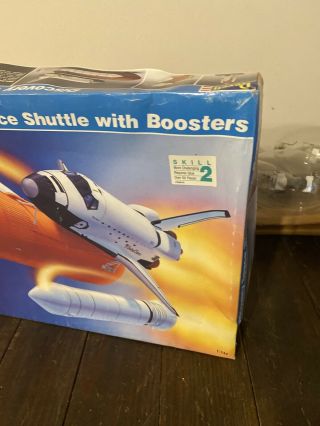 VINTAGE REVELL DISCOVERY SPACE SHUTTLE WITH BOOSTERS - MODEL KIT 4544 - 1988 2
