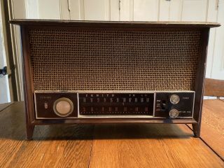 Vintage Retro Zenith Am/fm Wood Cabinet Radio S - 58040