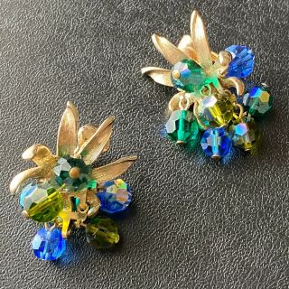 Vintage Emerald Green Sapphire Blue Ab Glass Crystal Grape Clip Earrings 113