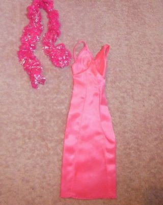Superstar Barbie Doll 9720 Pink Dress And Boa