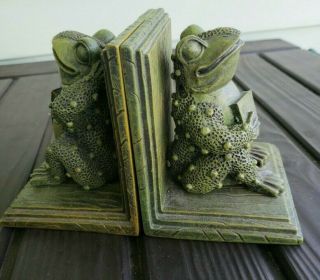 Vintage Cute Green Sitting Frogs On Books Bookends Statues Heavy Detailed