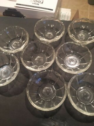 Set Of 8 Vintage Clear Glass Dessert/fruit Scallop Style Top Bowls