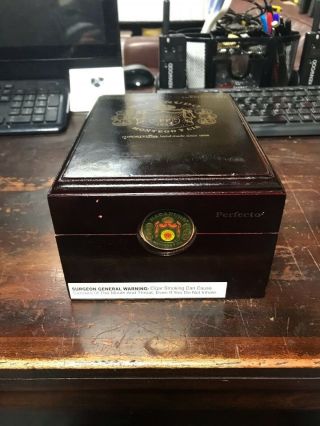 Macanudo Montego Y Cia Wood Cigar Box Maduro Vintage Cabinet Selection Perfecto