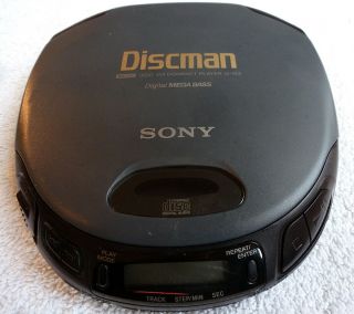 Sony Discman D - 153 CD Player Mega Bass w/ AC Adapter Vintage Classic 2