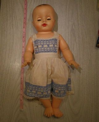 Vintage Uneeda 20 " Baby Doll Molded Hair Squeaks When U Press Tummy Blinking Eye