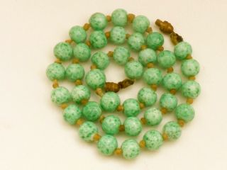 A Vintage Green Peking Glass Bead Necklace