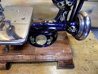 Antique Hand Crank Willcox Gibbs Industrial sewing machine.  RESTORED 1886 3