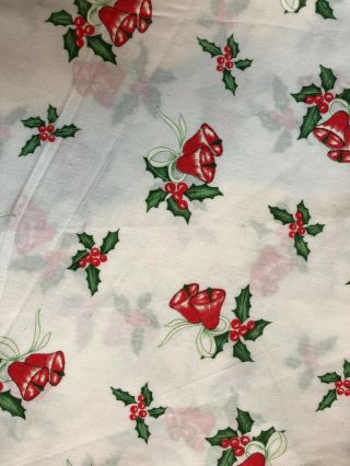 Vintage White Holly & Red Bells Christmas Circular Round Table Cloth Linen 62 "
