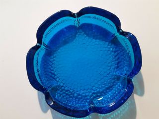 Vintage Mcm Mid Century Modern Art Glass Ashtray - Blue