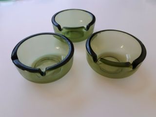 Vintage Mcm Mid Century Modern Art Glass Ashtrays - Green Set Of 3