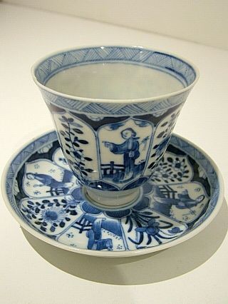 Fine Quality Antique Figural Chinese Export Porcelain Tea Bowl & Saucer 301