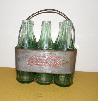 Vintage Coca - Cola Metal 6 Pack Carrier " Drink Coca - Cola " With Period Bottles