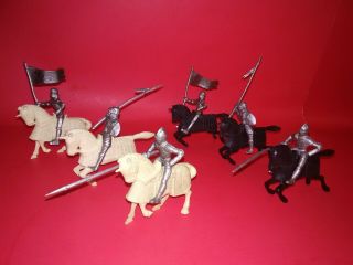 Vintage Marx Knights (6) W/ Horses And 4 Weapons 1st Version 54mm