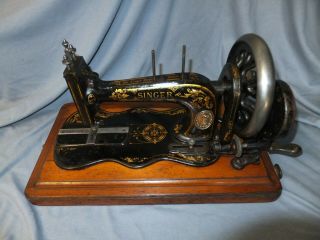1887 Singer 12k Hand Crank Sewing Machine