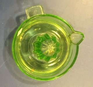 Vintage Federal Depression Glass Reamer Juicer Green Vaseline