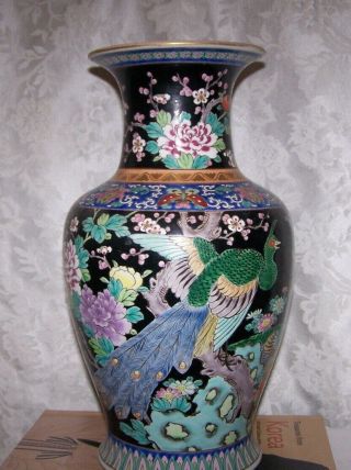 19th C Antique Chinese Famille Rose Noire Porcelain Vase Fuku ? Mark