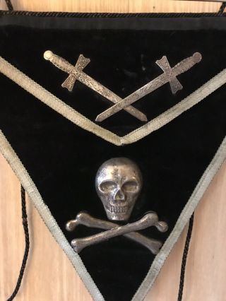 Antique Masonic Knight Templar Skull and Bones Apron 2