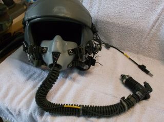 Vintage Gentex Us Military Jet Pilot Flight Helmet W/oxygen Mask & Communication