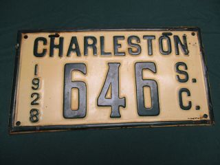 A,  Rare 1928 Charleston South Carolina 3 Digit City License Plate Green Yellow