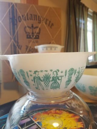Vintage Pyrex Amish Butterprint 441 Cinderella Mixing Bowl Turquoise On White