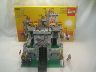 Vintage Lego Lion Knights 6080 King 