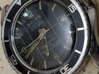 Vintage Sicura Submarine 400 Divers Vacuum Men Wrist Watch