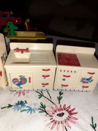 Vintage Renwal Kitchen Sink And Stove Stenciled Dollhouse 1940s
