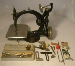 Antique 1871 Willcox & Gibbs Chain Stitch Sewing Machine W/
