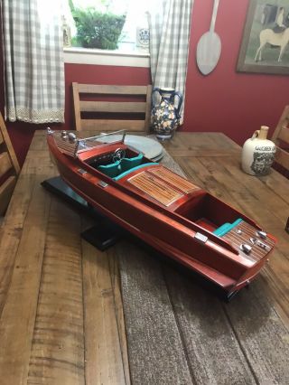 Chris Craft Runabout Speed Boat 32 