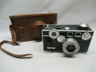 Vintage Argus Black Camera With Case Pre - Owned