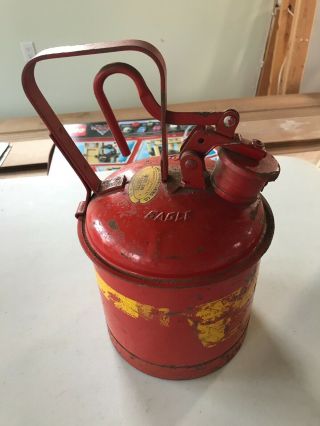 Vintage Eagle Red Metal Gas Can U1 - 10 ? 1 Gallon Safety Mechanical Spout Usa