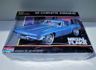 Monogram 2613 Blue 1965 Corvette Coupe 1:8 Scale Unbuilt Look