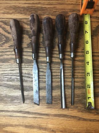 Vintage Set Of 5 Wood Carving Chisels Gouges Woodworking Tools Carbon Steel ?