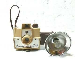 Vintage 1950s Imperial Mark Xii Camera With Flash & Bulb
