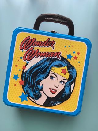 Wonder Woman Vintage Square Tin Lunch Box Dc Comics Collectors Tote With Handle
