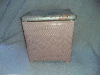Vtg Pink Doll Wicker Hamper With Quilted Padded Lid 10.  5 X 11 X 7