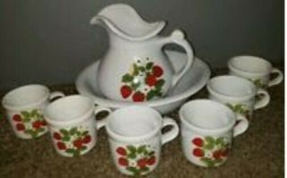 Mccoy Pottery White Strawberry Pitcher And Bowl Wash Set And Cups Usa Vintage