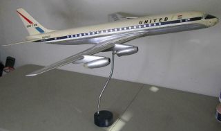 Huge 36 " 1950`s - 60`s United Airline Dc - 8 Metal Aluminum Airlines Desktop Model