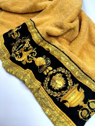 Gianni Versace Vintage Baroque Medusa Towel Lap Robe Pile Rug Gold Black Italy