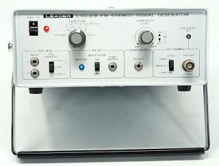 Leader LSG - 231 FM Radio Stereo Signal Generator - 2