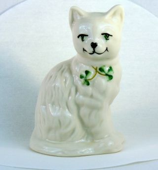 Vintage Belleek Porcelain Quizzical Cat Figurine Ivory Bone China 4 " Ireland Euc