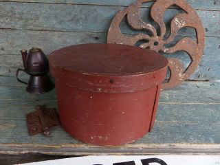 antique primitive wooden swing handle pantry box ed paint 19th c 9.  75 