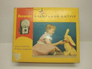 Vintage Kodak Brownie Starflash Outfit Camera