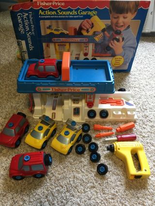 Vintage 1992 Fisher Price 2084 Actions Sounds Garage W/ Box,  Extra Cars
