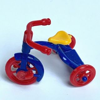 VINTAGE RENWAL DOLLHOUSE MINIATURE TRICYCLE 7 PLASTIC MADE IN USA 3